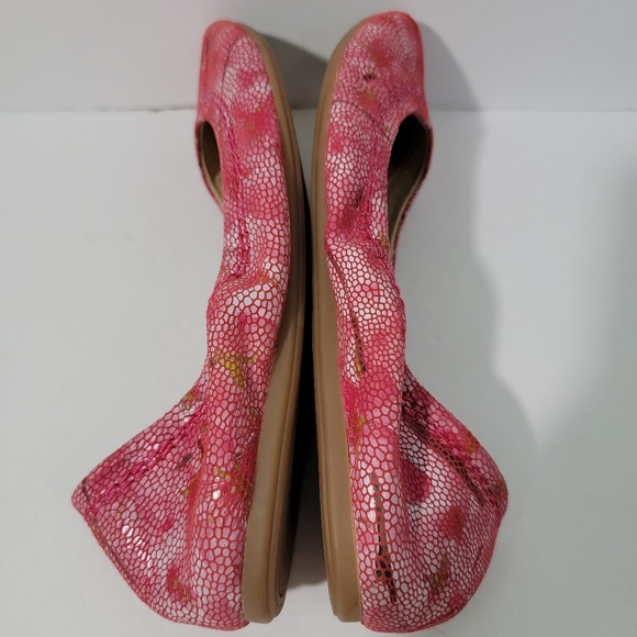 Hush Puppies WIDE Red/White Ballet Flat Women Sz 9 Leather Barbiecore EUC - Picture 5 of 9